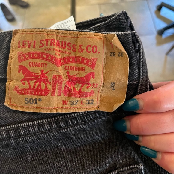 Levi’s 501 Black Button Fly Jeans 32x32 - Picture 9 of 9